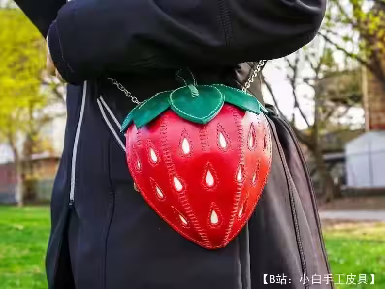草莓形状女式单肩包图案 - 3