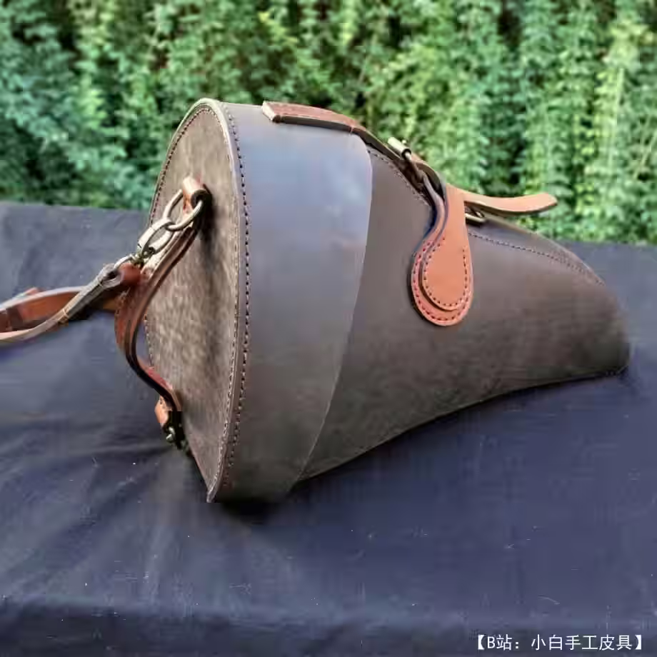 图案皮革 CASE FOR PLAGUE DOCTOR MASK（袋、盒） - 3