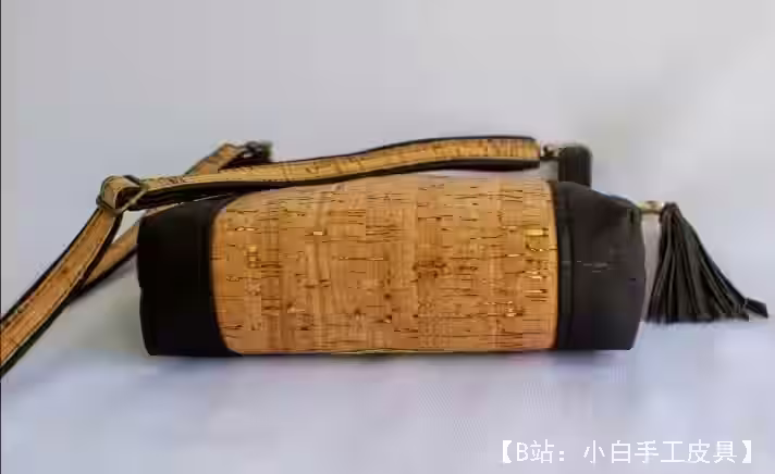 图案牛皮女式斜挎包（单肩肩带） - 2