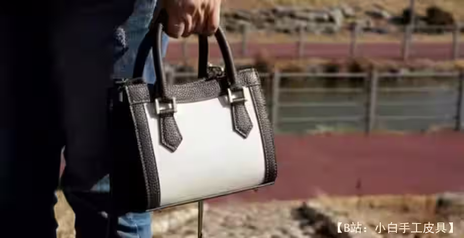 Bitchen Leather 图案皮革女式单肩带手提包 - 3