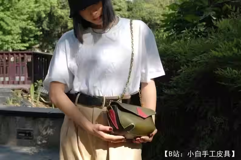 图案牛皮女士手提包斜挎包（斜挎包） - 1