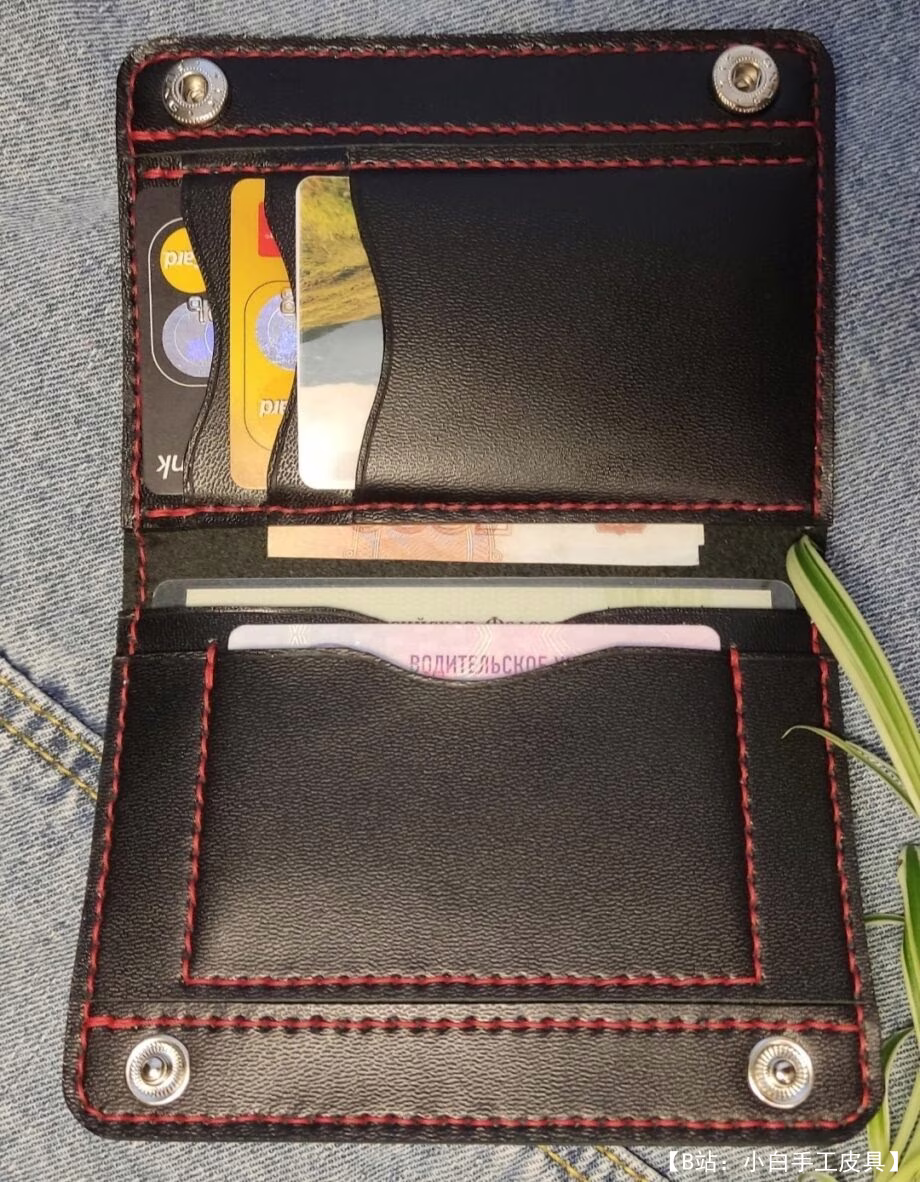 带按钮的小型紧凑型码头钱包的图案 - 4