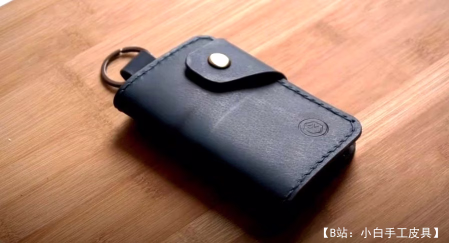 带按钮的皮革钱包图案，用于带钥匙圈的卡片 - 2
