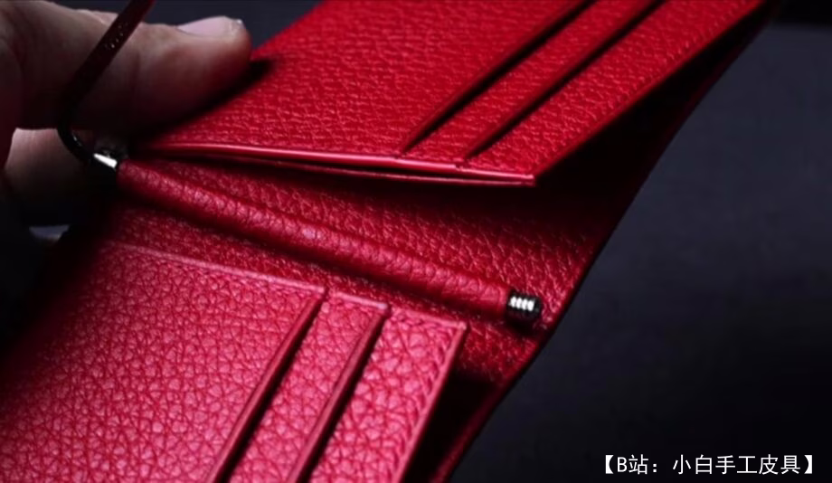 带钞票夹的双折皮革钱包图案（钱夹钱包） - 5