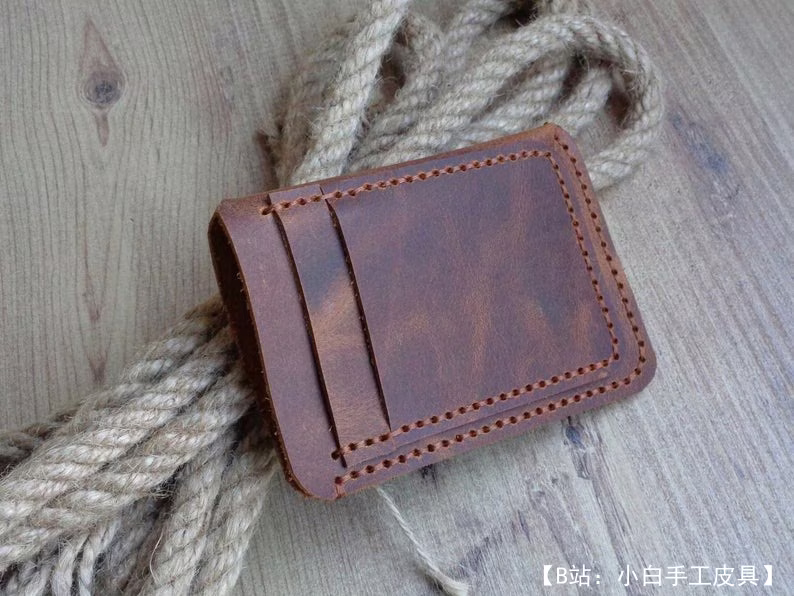 银行卡简单皮革卡夹的图案 - 1