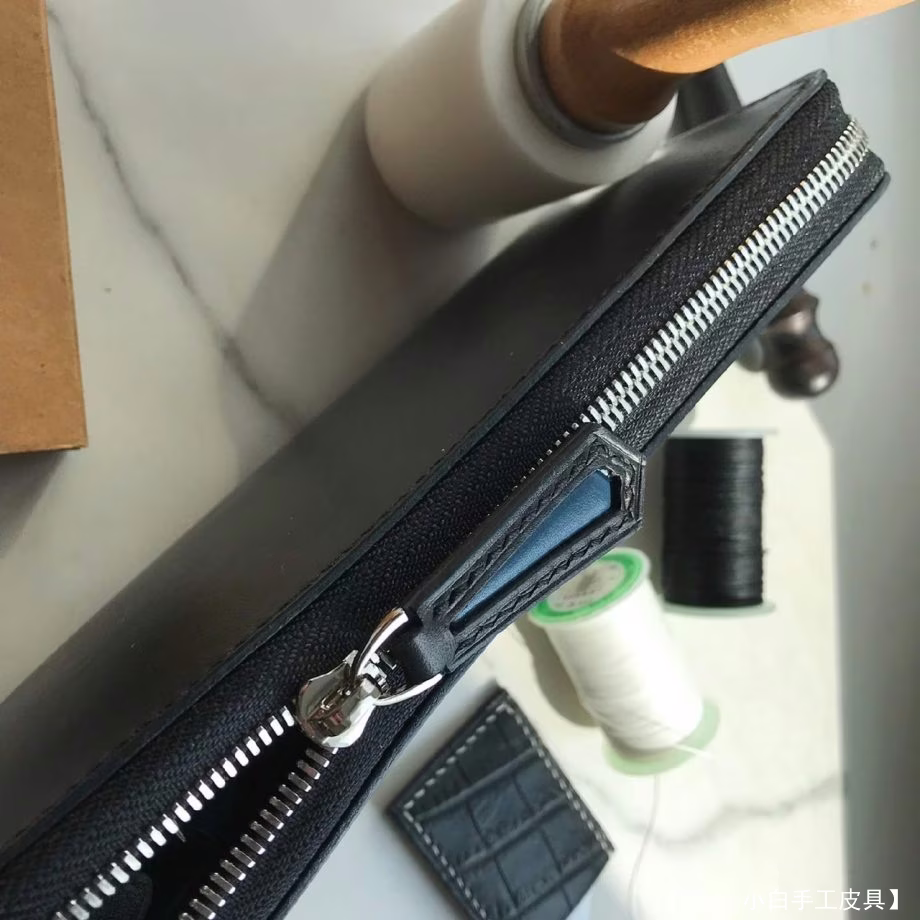 带拉链的皮革长钱包（拉链）的图案 - 1