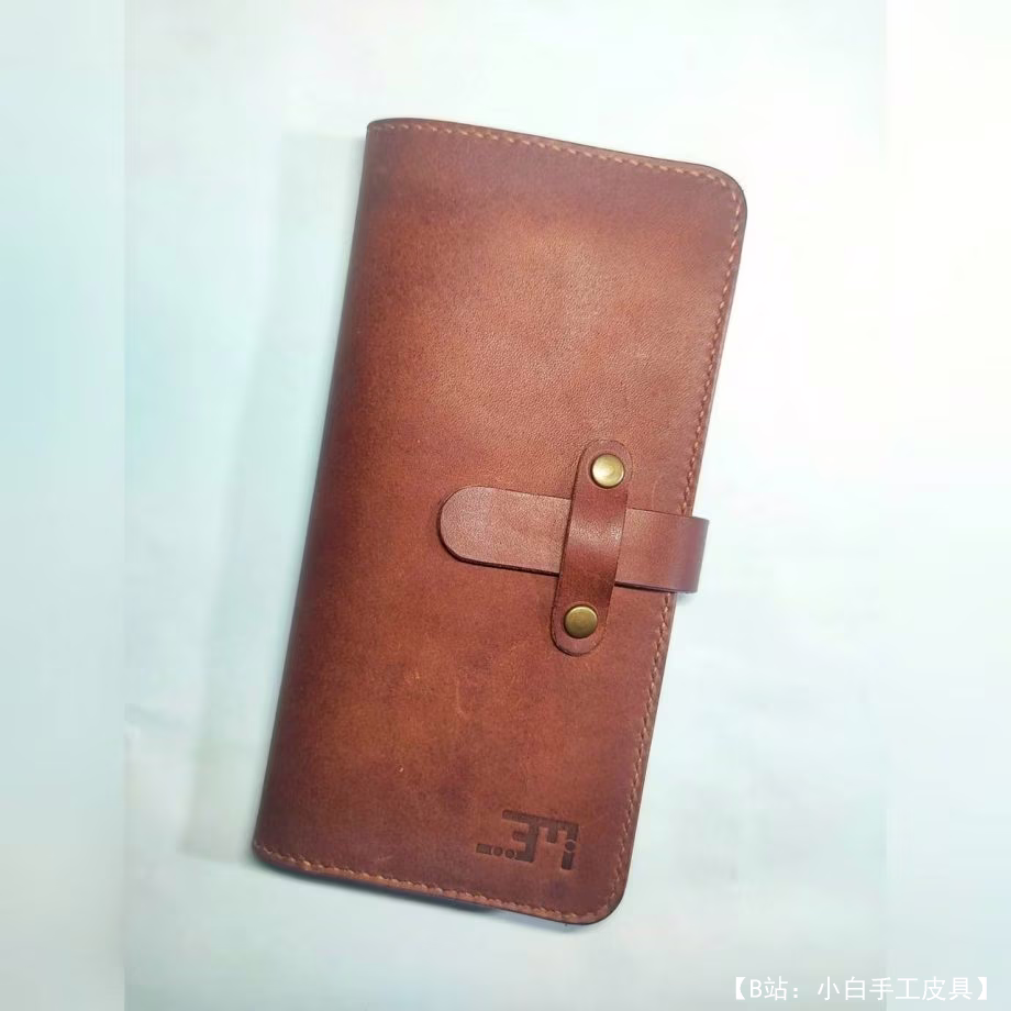 带按钮的皮革钱包的图案 - 1