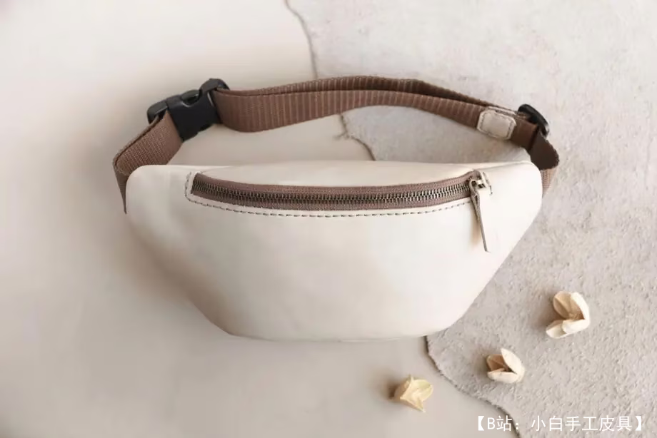 经典皮革香蕉包图案（斜挎） - 1