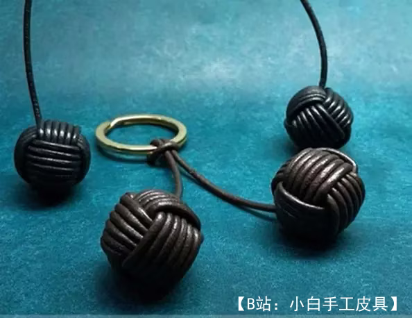 钥匙扣（或手链）图案“猴拳”球 - 1