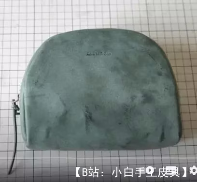 女士化妆包图案，半圆形，皮革/生态皮革制成 - 1